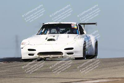 media/Oct-26-2025-CalClub SCCA (Sun) [[8ce1e69566]]/Group 4/Grapevine/